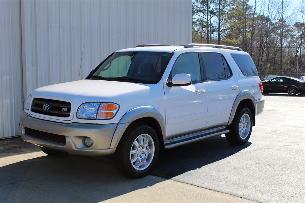 2004 Toyota Sequoia Hamilton Auto Sales & Motors on Main
