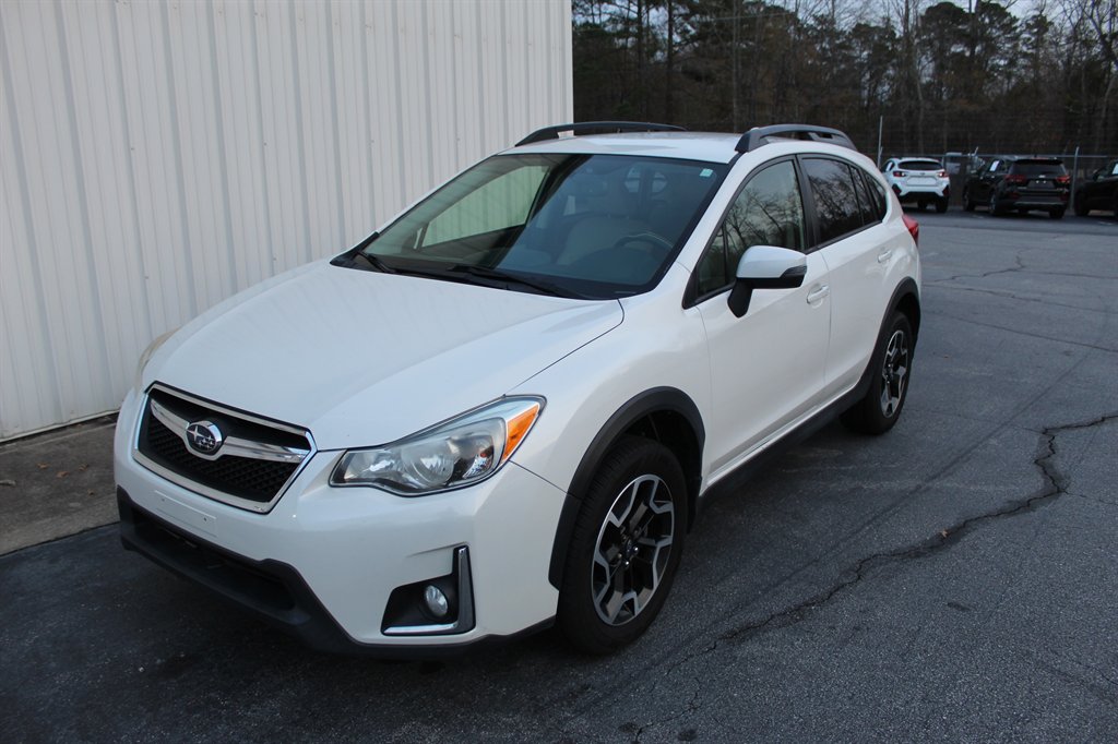 2016 Subaru Crosstrek Limited's photo