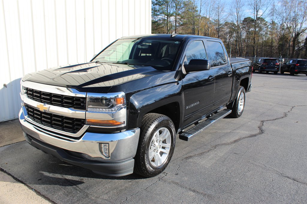 2017 Chevrolet Silverado 1500 LT Crew Cab Short Box's photo
