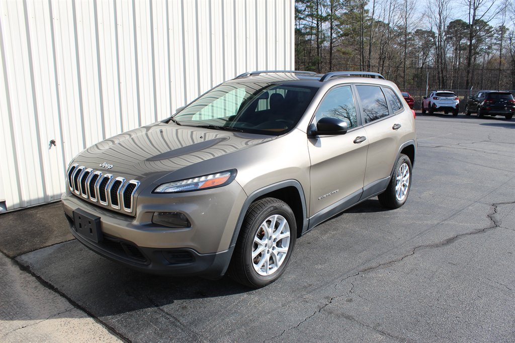 2016 Jeep Cherokee Sport
