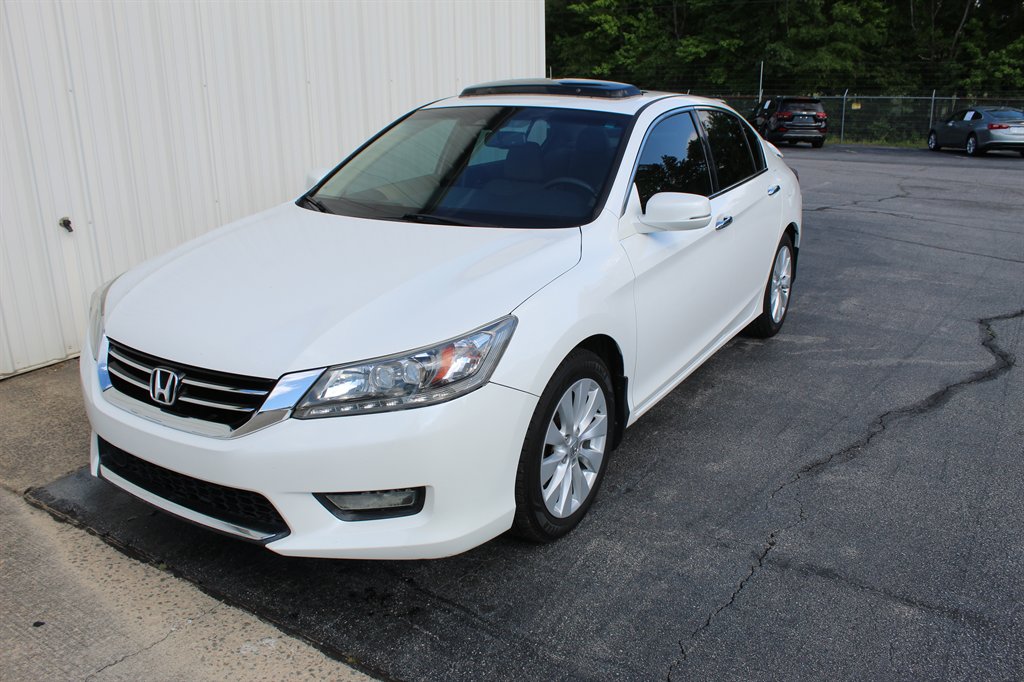 2014 Honda Accord Touring Auto's photo