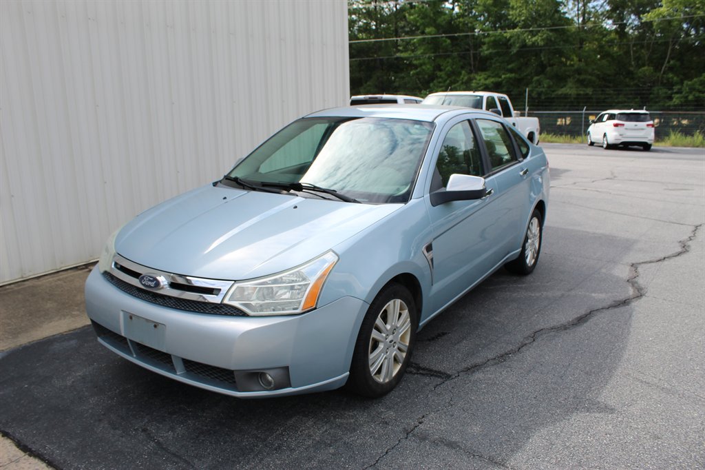 2009 Ford Focus SEL's photo